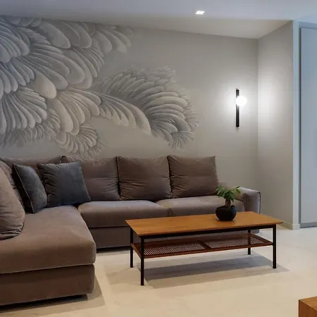 Azalea Luxury Apartment-2